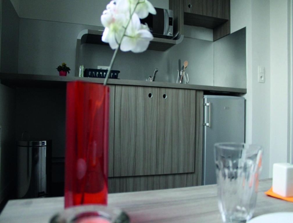 Résidence Suiteasy Omega Appartement *