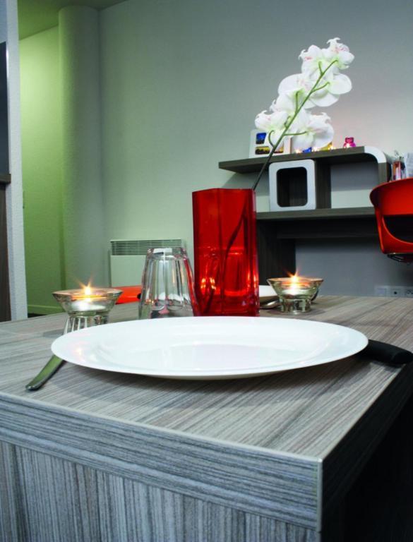 Uxco Omega Apartment *